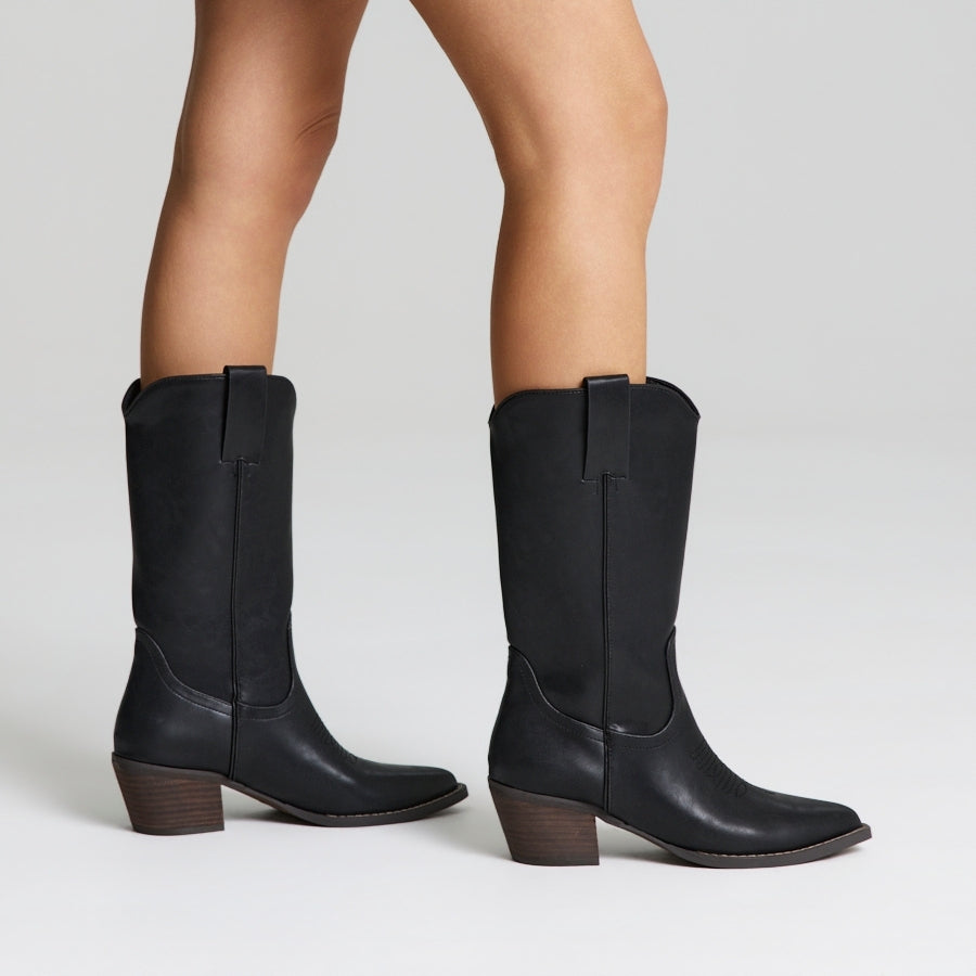 Benny Cowboy Boots - Black Distressed