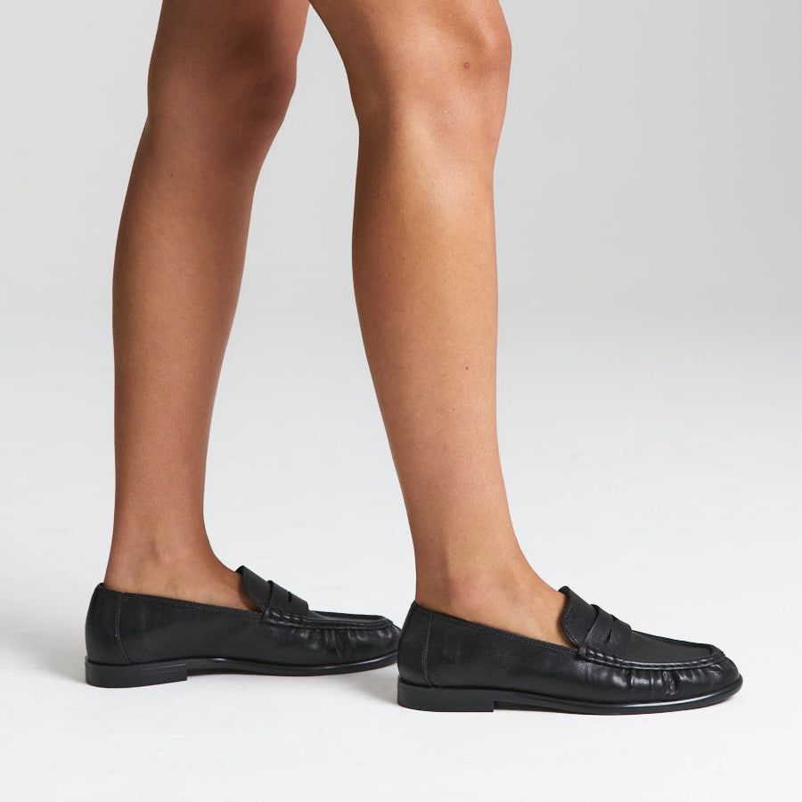 Angel Loafers - Black Crinkle