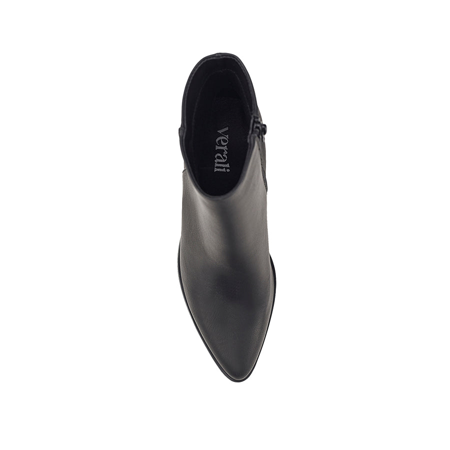 Black ankle boot with zip closure and smooth upper