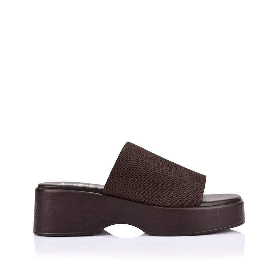 Cherry Flatform Slides - Chocolate Brown Mesh