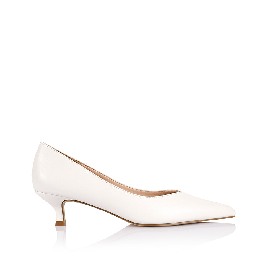smooth pointed toe court kitten heel