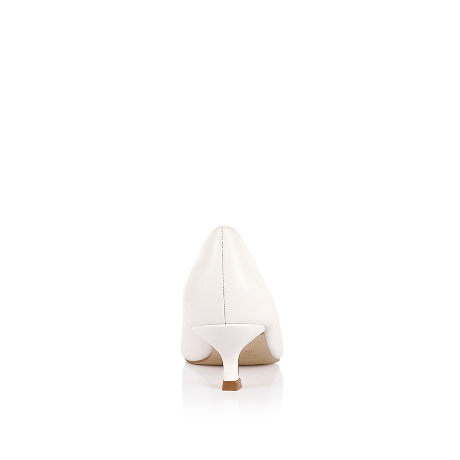 smooth pointed toe court kitten heel
