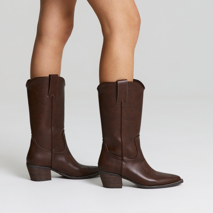 Benny Cowboy Boots - Chocolate Brown Distressed