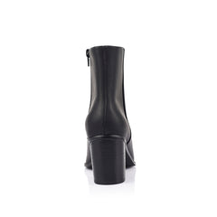 Black ankle boot with zip closure and smooth upper