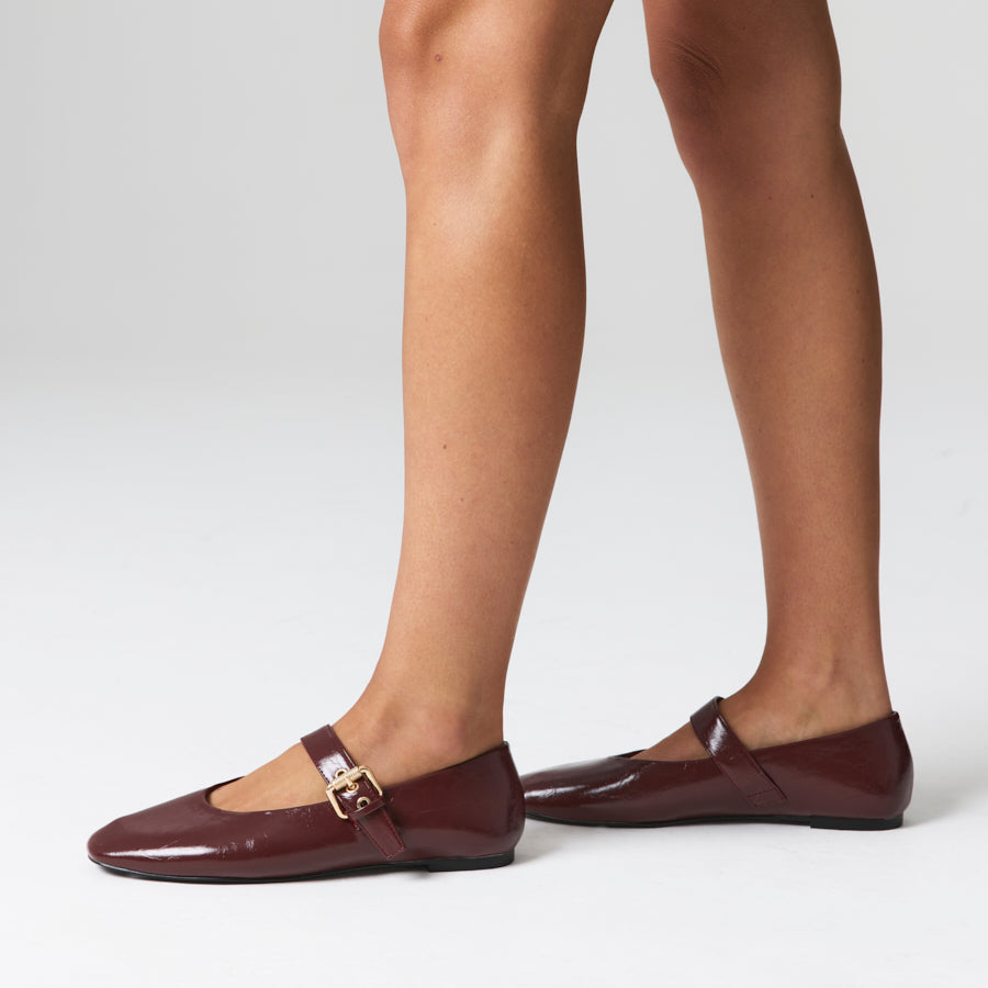 Europe Mary-Jane Flats - Berry Red Crinkle