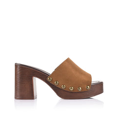 Chestnut micro clog heel with gold studs