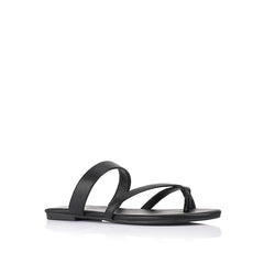Women's black flat sandal with crossover straps and toe ring